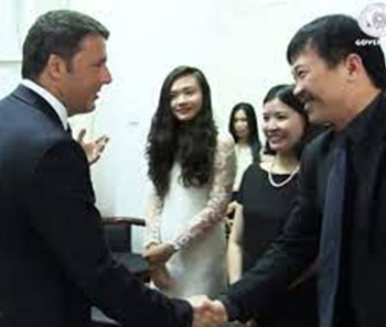 Mr Mai Huu Tin had a chance to meet Italian Prime Minister Matteo Renzi